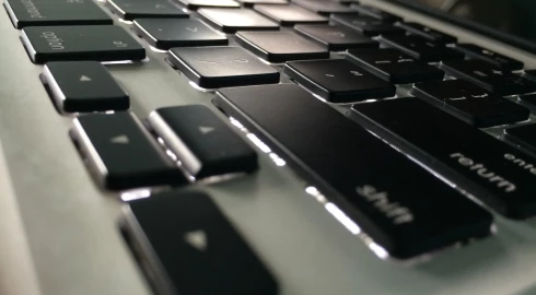 Jak stworzyć sklep internetowy z elektroniką i sprzętem komputerowym - moduły ICEberg CMS