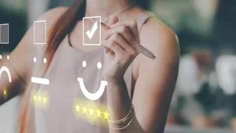 Badania: obsługa, co kupowaliśmy w lutym, co kupują kobiety, czynniki rozwoju e-commerce, w internecie drożej, handel transgraniczny