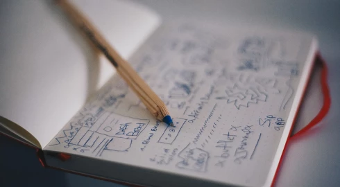 Jak powstaje projekt graficzny - opis etapów procesu projektowania