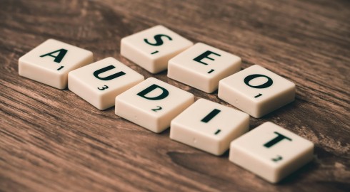 Audyt SEO za darmo. Darmowy wzór dla marketera i właściciela firmy na start kampanii pozycjonowania
