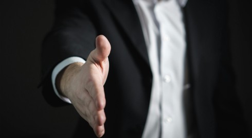 Najlepsze kanały dystrybucji dla marketerów B2B (w Internecie i nie tylko)