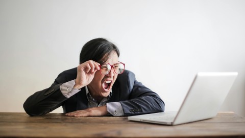 fot. Pexels - Andrea Piacquadio Spadek ruchu? SEO jest kluczowym narzędziem obrony przed obniżaniem ruchu na stronie