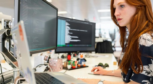 Ciągła integracja / ciągłe dostarczanie - Continuous Integration-Continuous Delivery (CI/CD) — rewolucja w tworzeniu oprogramowania