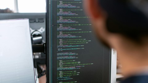 fot. Pexels - ThisIsEngineering Integracja nowego silnika e-commerce z istniejącymi procesami i systemami w dużym sklepie internetowym