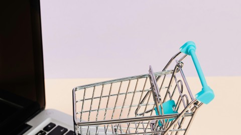 fot. Pexels - Photo By: Kaboompics.com Sposoby na zmniejszenie liczby porzuconych koszyków – strategie CRO dla e-commerce