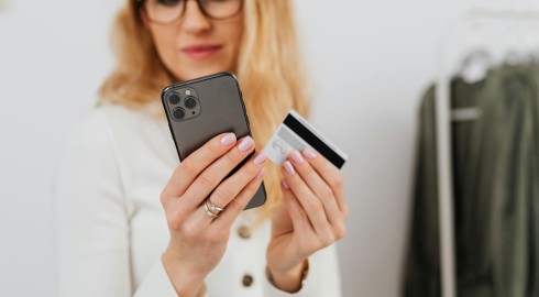 Możliwości Stripe jako zintegrowanej z międzynarodowym sklepem internetowym bramki płatności