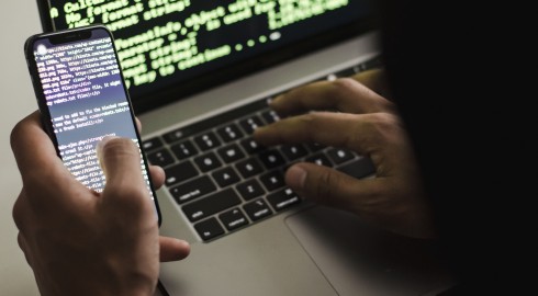 Rodzaje stron internetowych, ich funkcje i elementy oraz wykorzystanie systemu CMS w każdym z nich