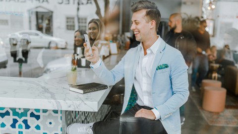 fot. Unsplash - Austin Distel Content Repurposing, Content Recycling. Przyszłość efektywnego content marketingu dzięki oprogramowaniu do wielokrotnego wykorzystania treści