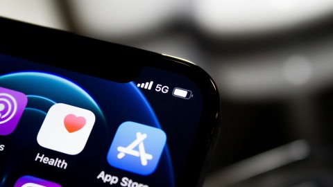 fot. Unsplash - James Yarema Jak pozyskiwać użytkowników do aplikacji mobilnej? Jak wprowadzić na rynek innowacyjną aplikację i pozyskać milion użytkowników? Jak promować nowy produkt cyfrowy?