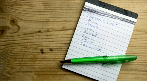 Zapisywanie produktów w koszyku i tworzenie list w sklepie internetowym w celu późniejszego zakupu