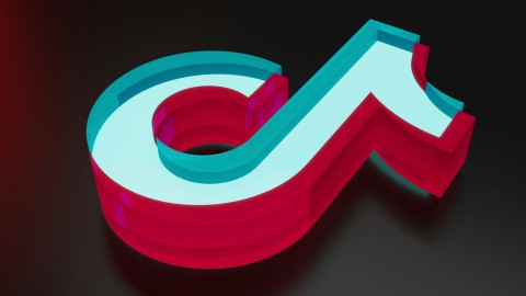 fot. Unsplash - Eyestetix Studio Instagram i TikTok API – Jak programiści mogą osadzać wideo użytkowników na stronach internetowych i w aplikacjach?