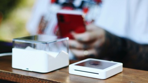 fot. Unsplash - Nathana Rebouças ICEberg CMS 5 i BLIK. Typy serwisów internetowych, które można zbudować w oparciu o ICEberg CMS 5 z wykorzystaniem integracji z płatnościami mobilnymi BLIK